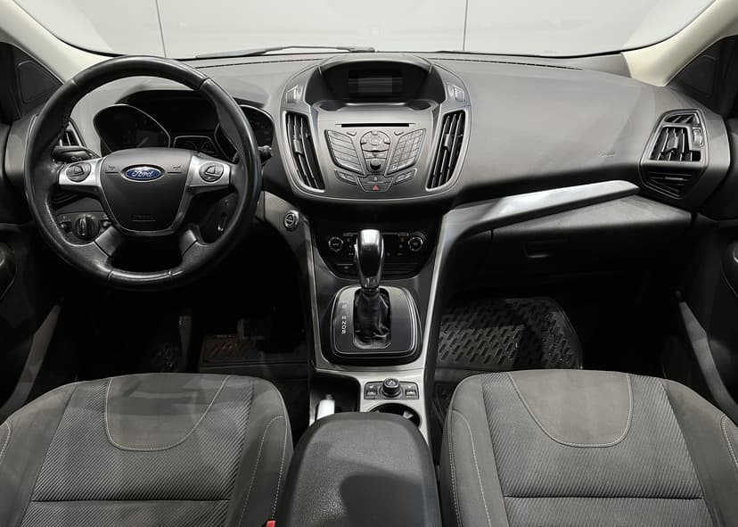 ford-kuga-2013-1108-10
