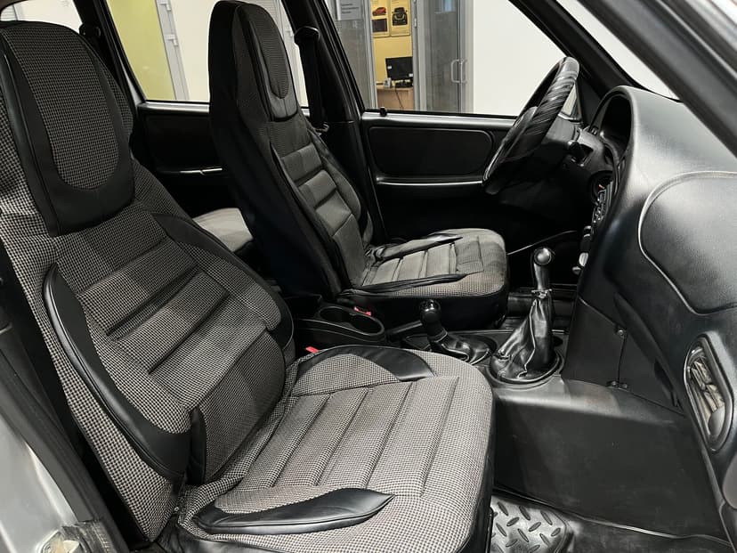 chevrolet-niva-2012-374-18