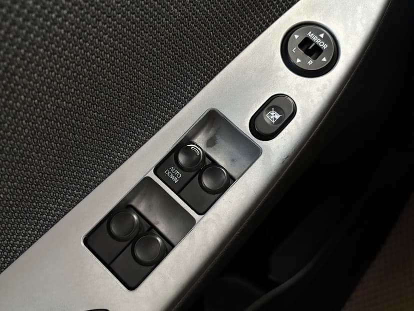 hyundai-solaris-2011-181-19