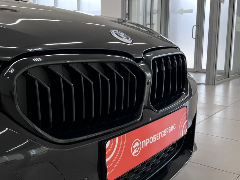 bmw-5 серия-2017-10-10
