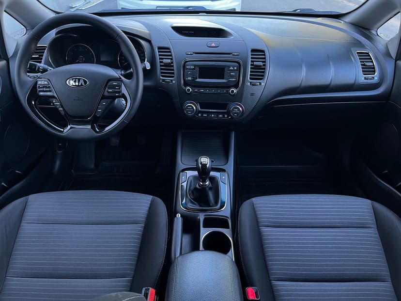 kia-cerato-2017-95-8