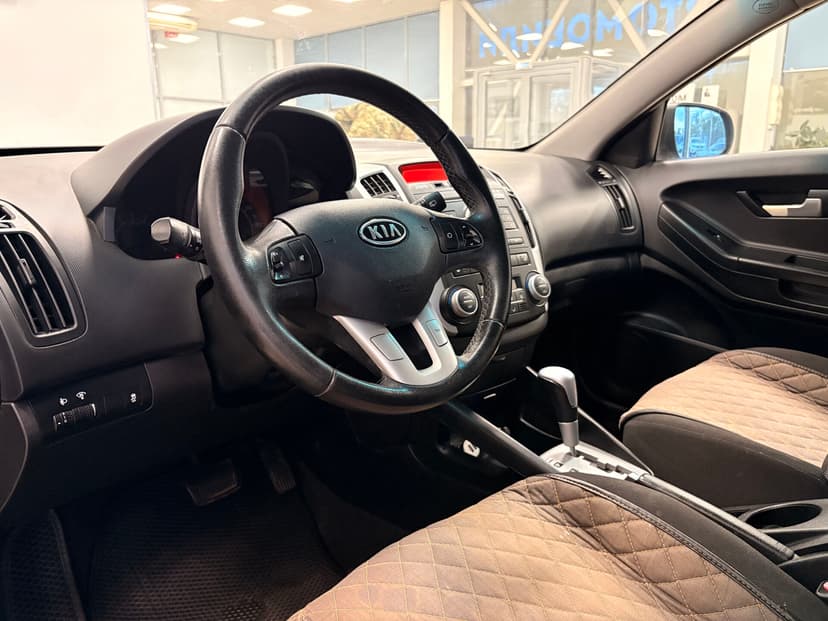 kia-ceed-2011-395-18