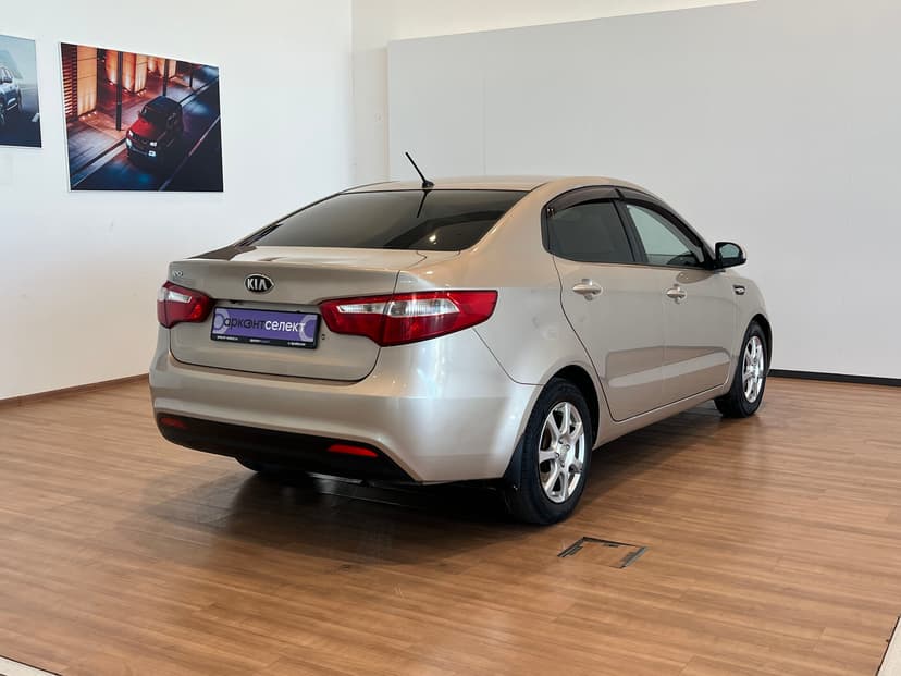 kia-rio-2013-504-26