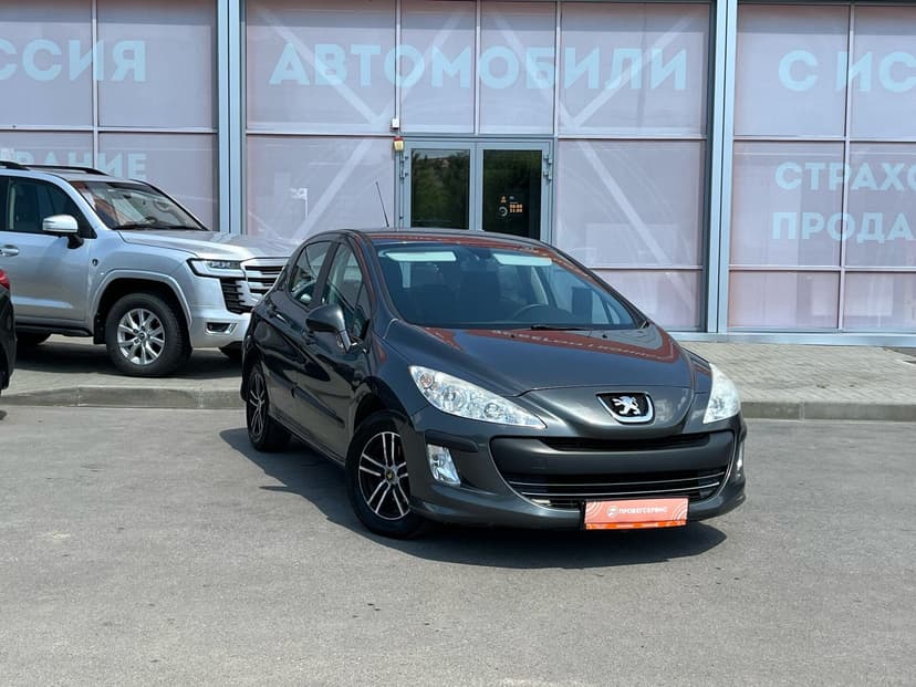 peugeot-308-2011-165-2