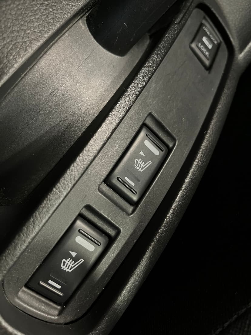 nissan-note-2008-28-16