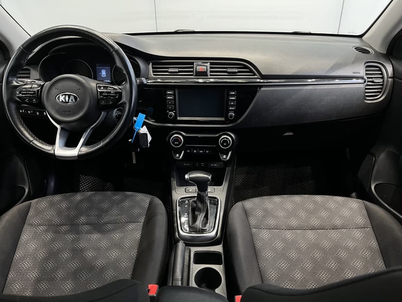 kia-rio x-line-2020-1230-20