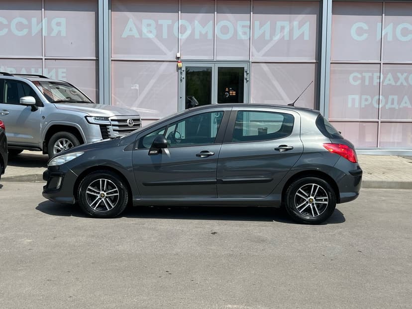 peugeot-308-2011-165-7