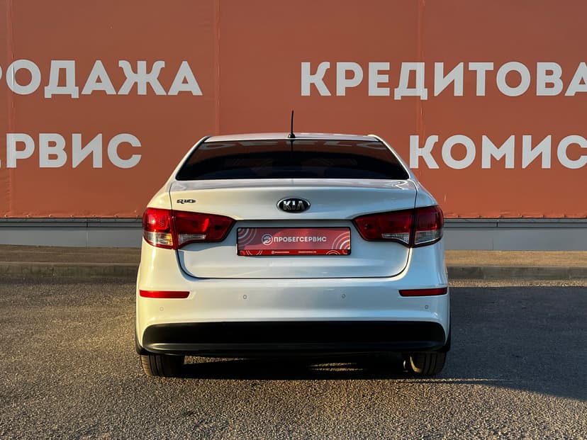 kia-rio-2016-556-5