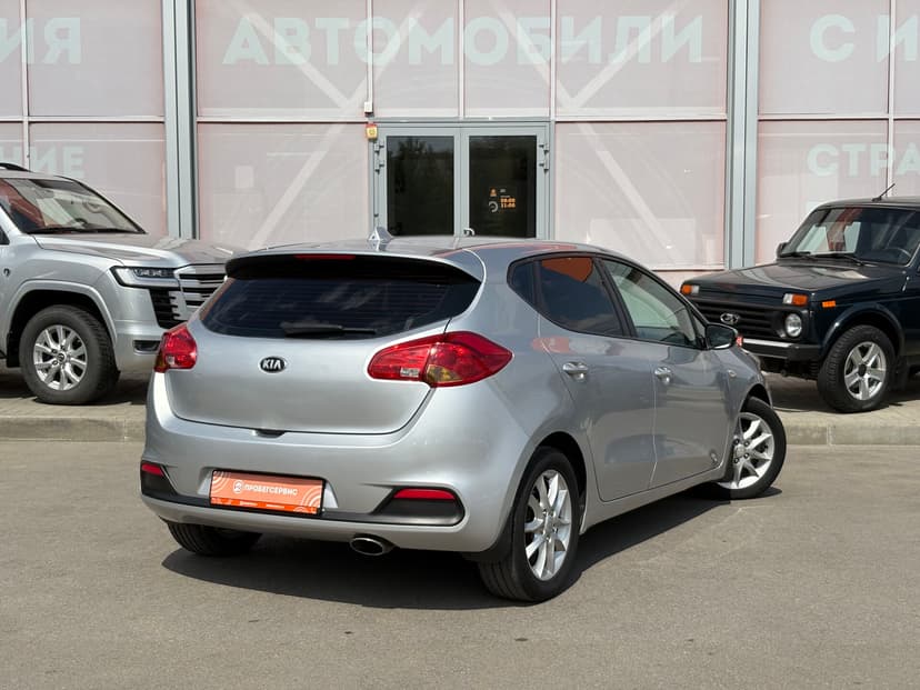 kia-ceed-2013-175-4
