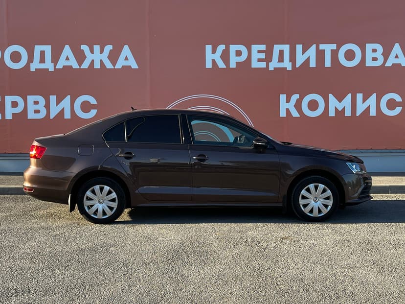 volkswagen-jetta-2015-390-3