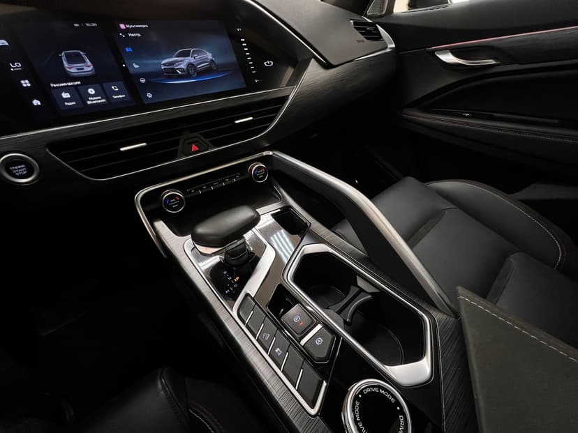 geely-tugella-2023-368-27