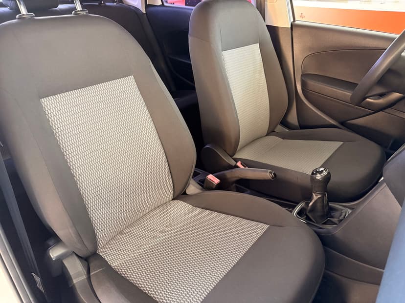 volkswagen-polo-2013-313-21