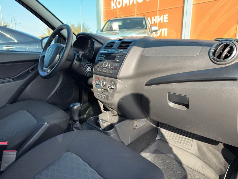 ваз (lada)-granta-2023-547-22
