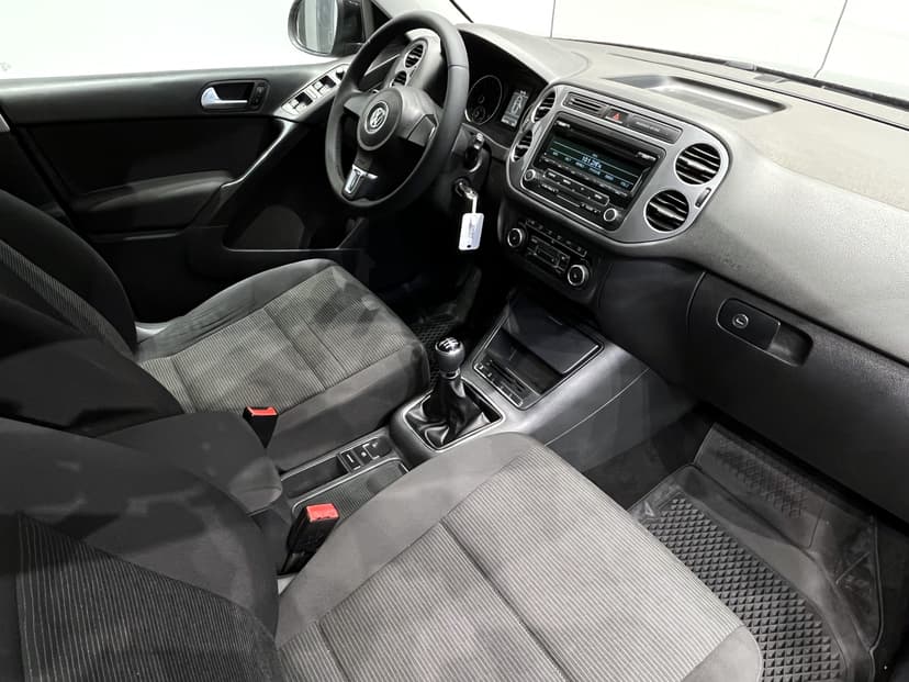 volkswagen-tiguan-2011-1089-15