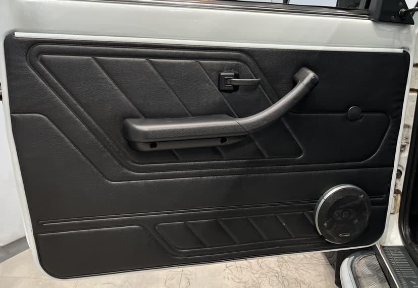 ваз (lada)-4x4 (нива)-2011-1159-16