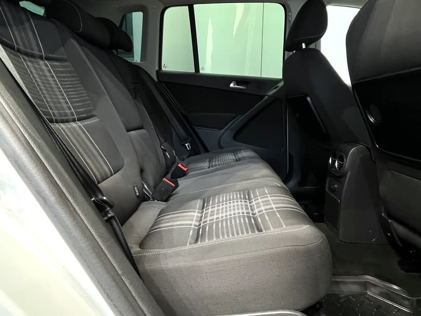 volkswagen-tiguan-2016-1152-25