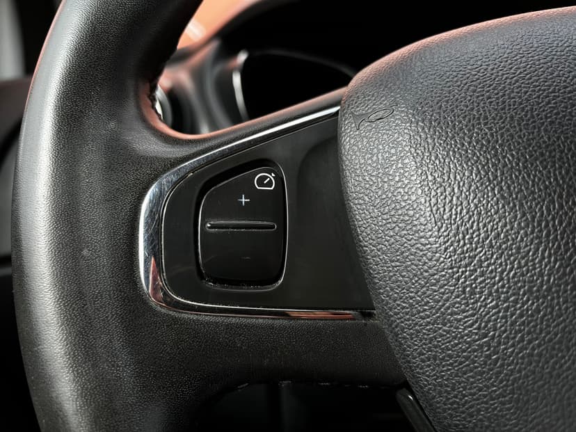 renault-kaptur-2018-88-12
