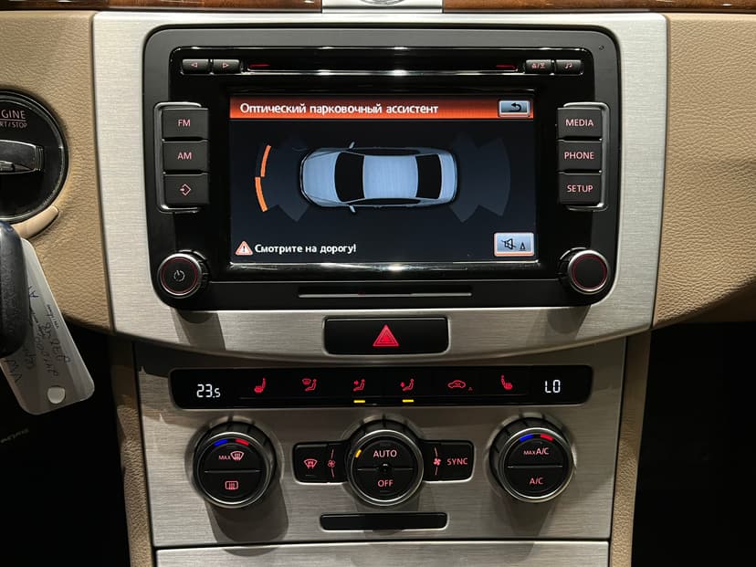 volkswagen-passat-2012-1214-20