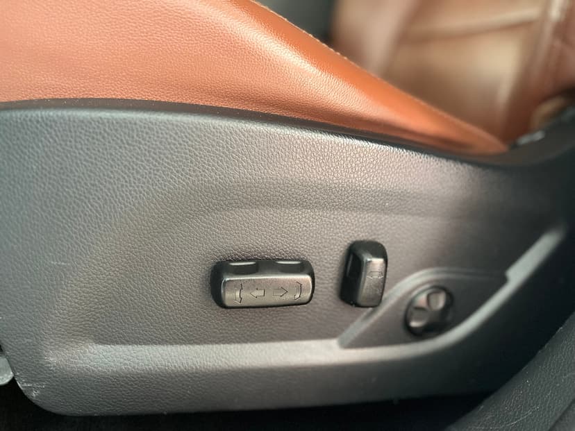 hyundai-santa fe-2013-247-12