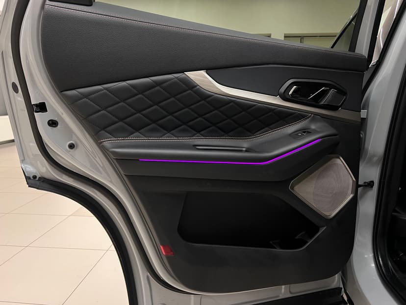 exeed-txl-2022-730-33