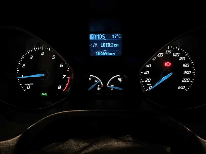 ford-focus-2012-1086-14