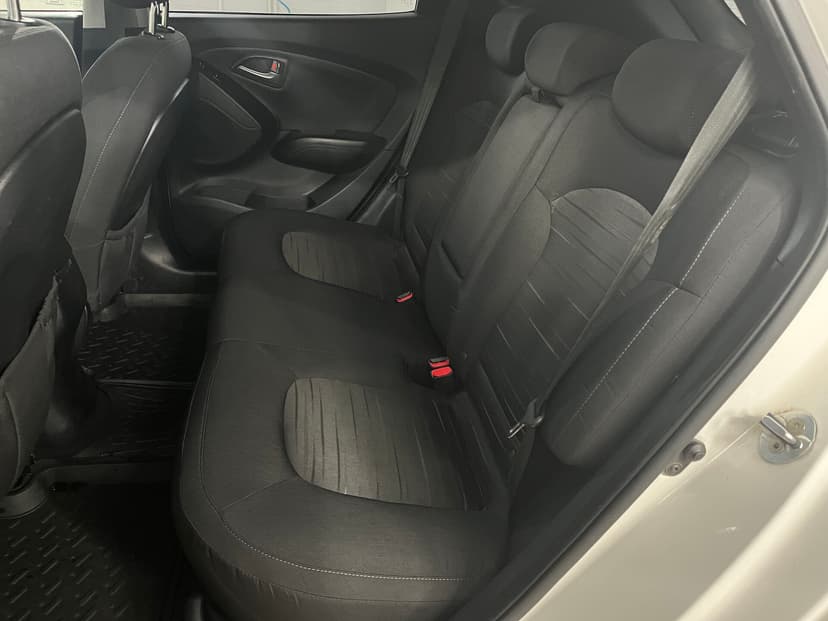 hyundai-ix35-2014-45-25