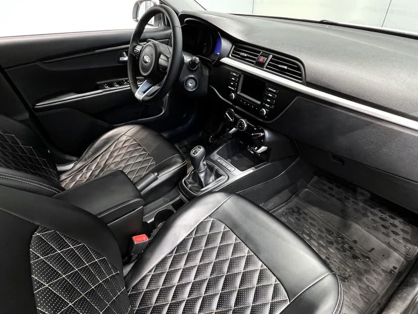 kia-rio x-line-2018-1128-14