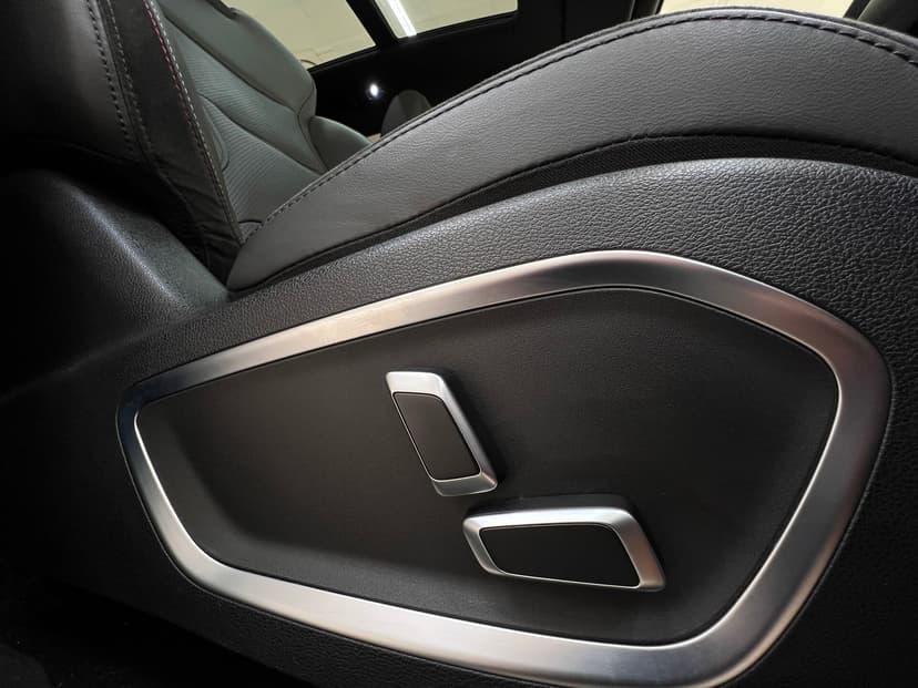 geely-tugella-2023-368-37