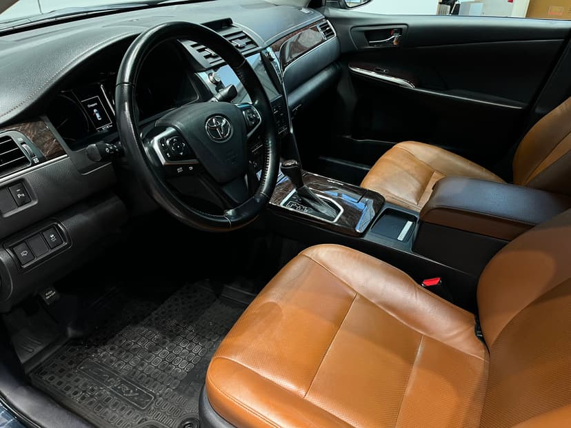 toyota-camry-2017-1100-6