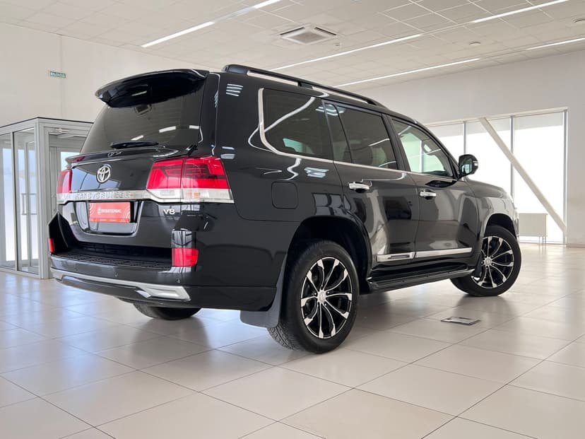 toyota-land cruiser-2015-6-5
