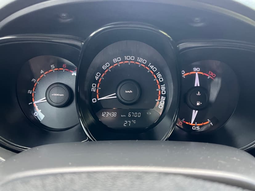ваз (lada)-vesta-2018-76-22