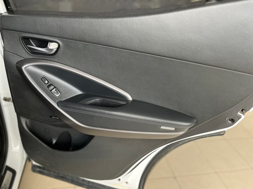 hyundai-santa fe-2013-247-23