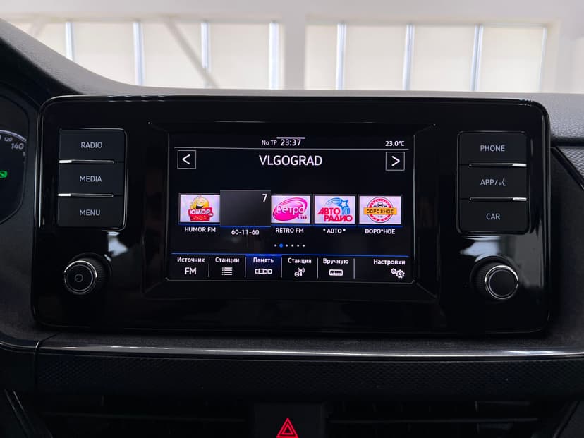 volkswagen-polo-2020-648-14