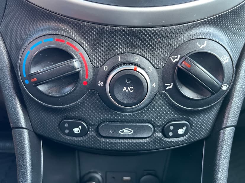 hyundai-solaris-2016-211-14