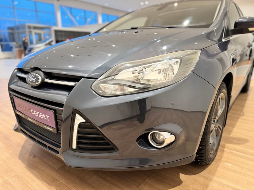 ford-focus-2011-966-9