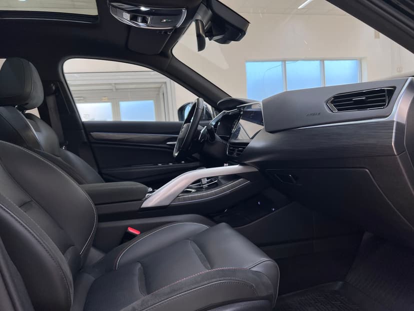 geely-tugella-2023-368-35