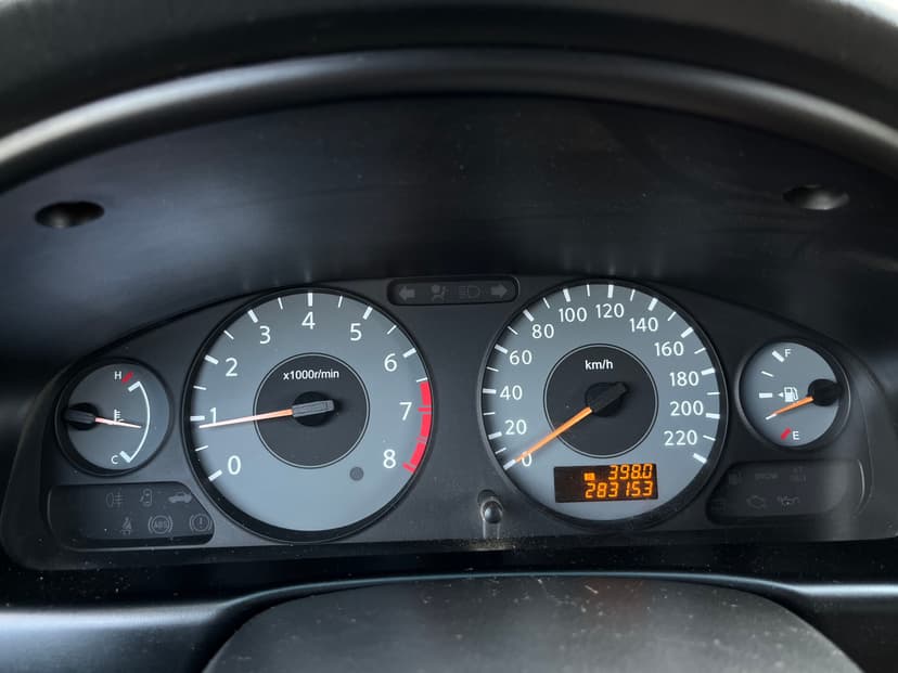 nissan-almera classic-2008-174-13