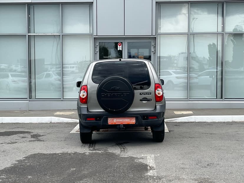 chevrolet-niva-2015-21-5