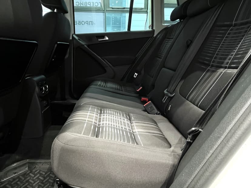 volkswagen-tiguan-2016-1152-24