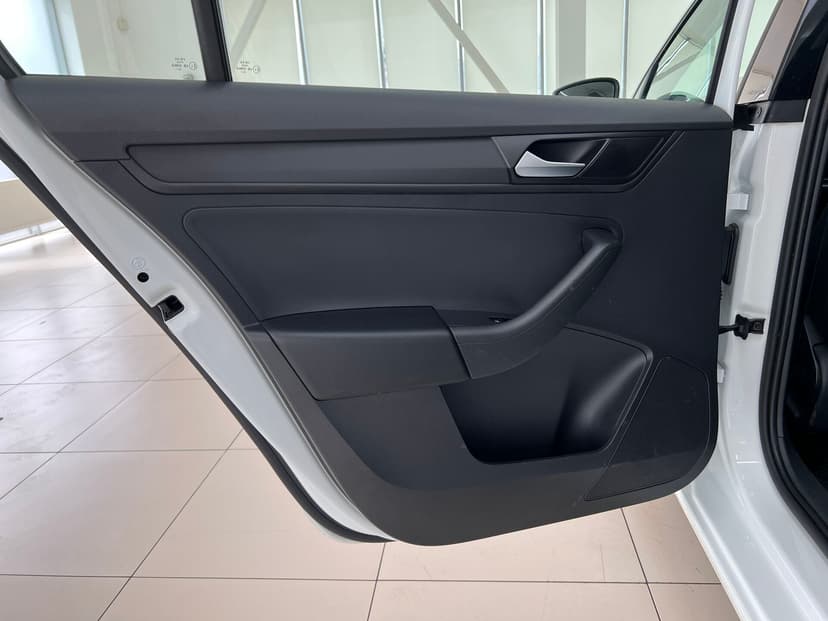 volkswagen-polo-2020-648-23