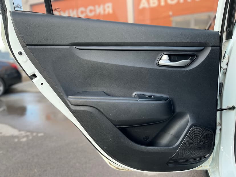 kia-rio x-line-2018-954-24