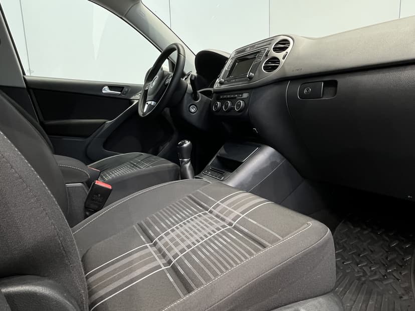 volkswagen-tiguan-2016-1152-26