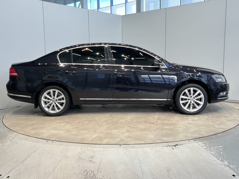 volkswagen-passat-2012-1214-6