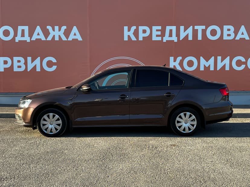 volkswagen-jetta-2015-390-7