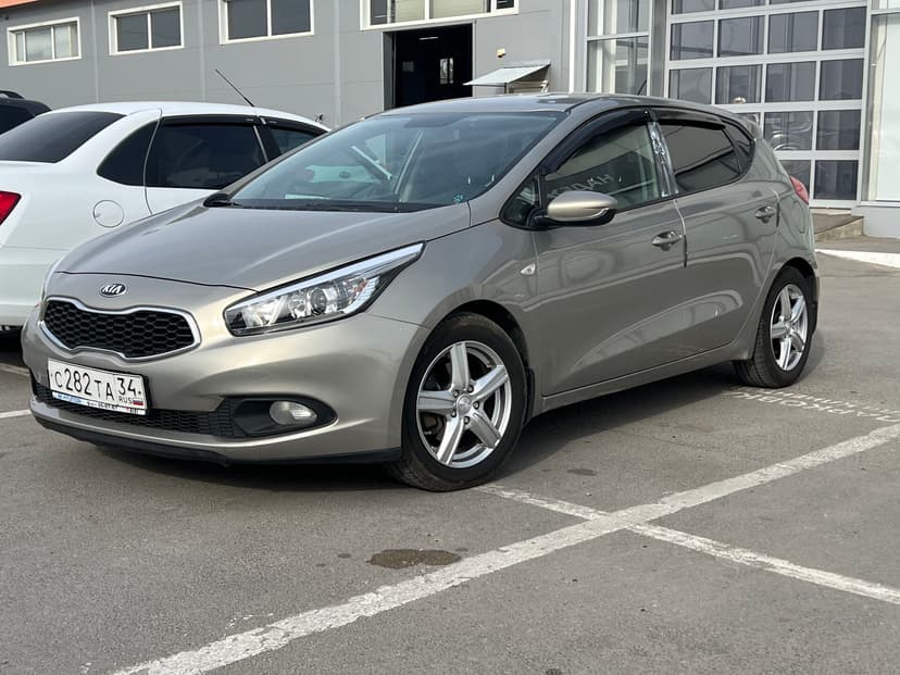 kia-ceed-2012-434-0