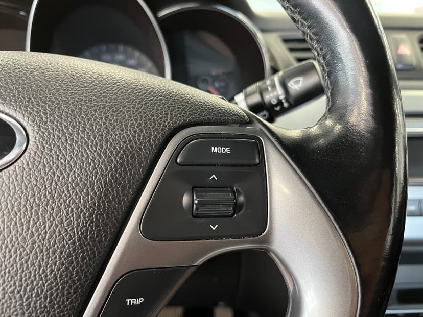 kia-rio-2016-26-12