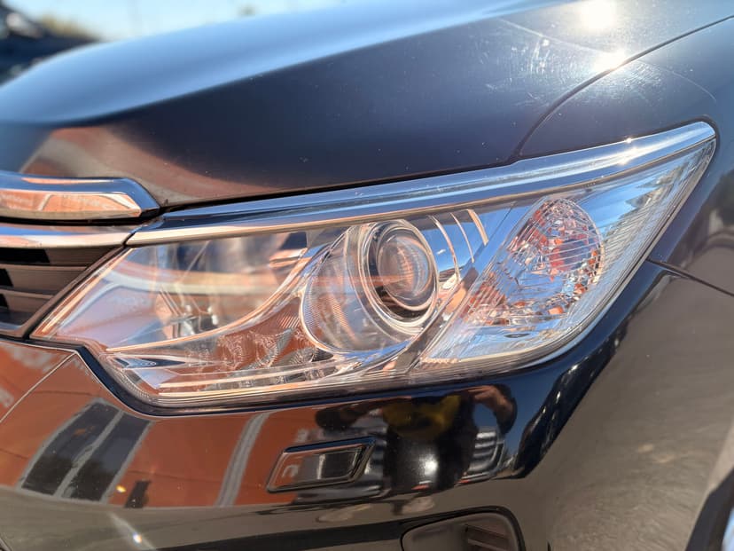 toyota-camry-2015-361-8