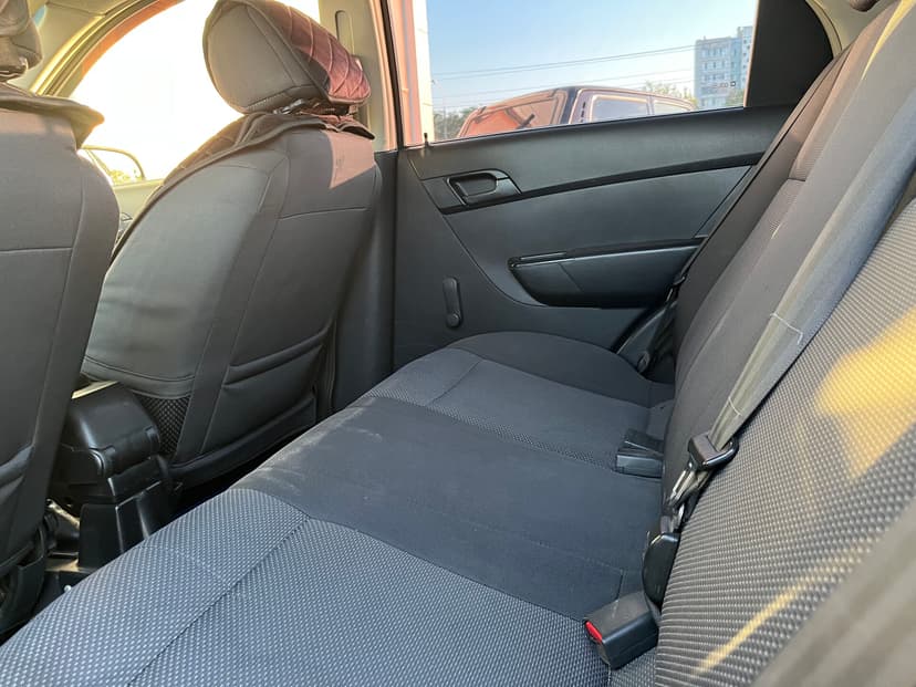chevrolet-aveo-2011-209-23