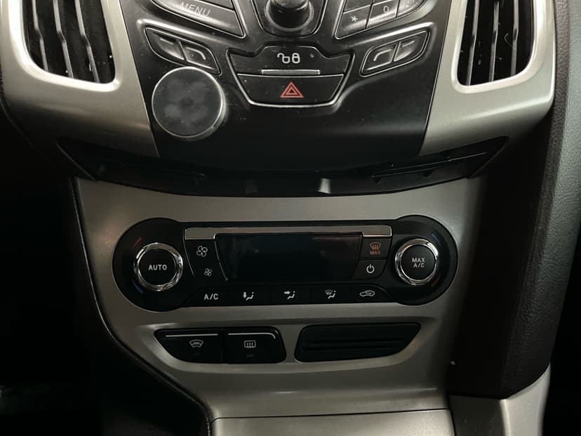 ford-focus-2015-164-22
