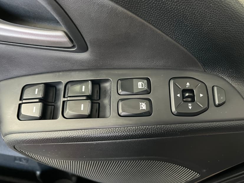 hyundai-ix35-2012-37-17